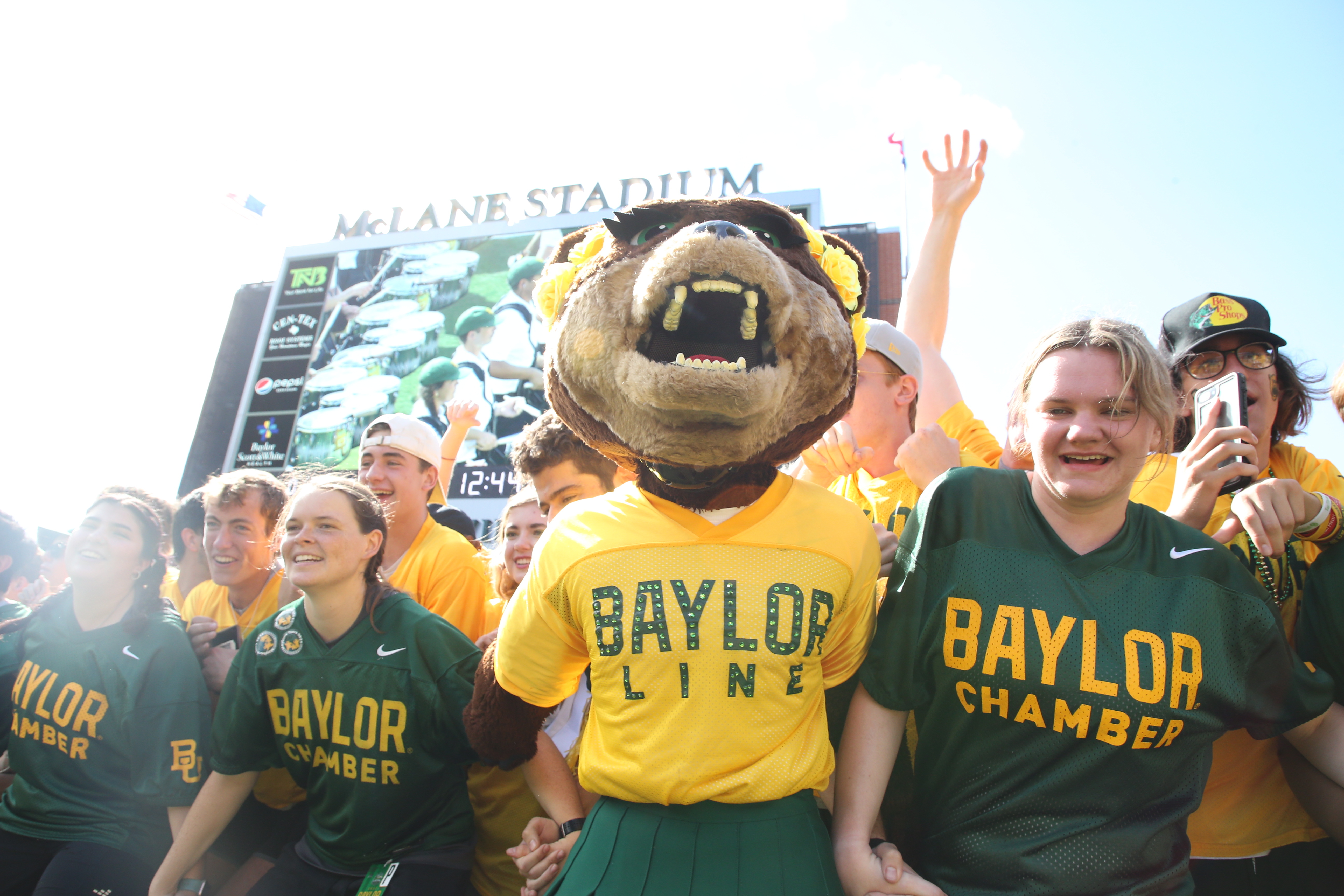 baylor mascot with students
